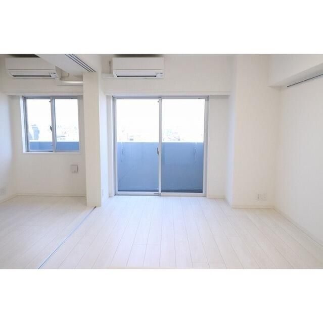 居室・リビング　※別部屋参考写真