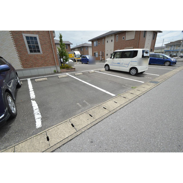 駐車場　ヴォートルメゾンA棟