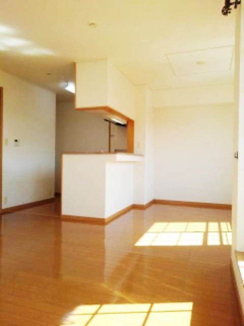 居室・リビング　☆日当たりのいいリビング☆