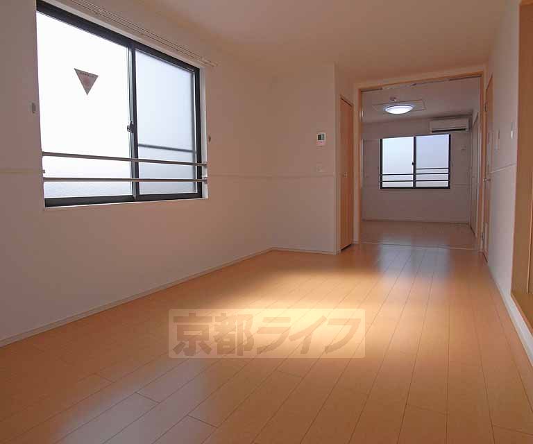 居室・リビング　約１２帖の広々したリビングです。