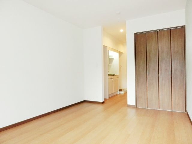 その他部屋・スペース　お部屋に収納があるので広々使えますね