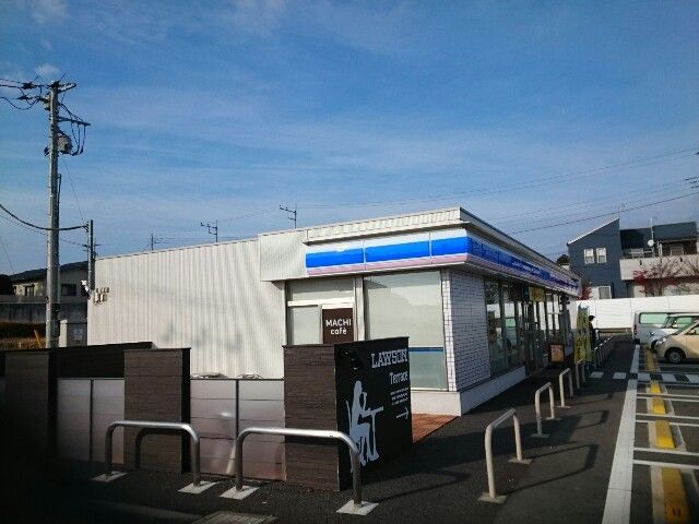 コンビニ　ローソン吉岡上野田店（コンビニ）まで600m