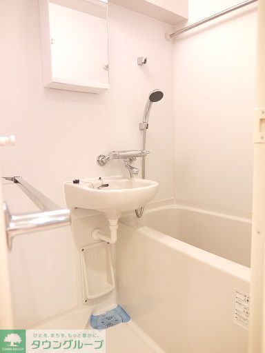 バス・シャワールーム　お部屋探しは株式会社　タウンハウジング　までお気軽にお問合…