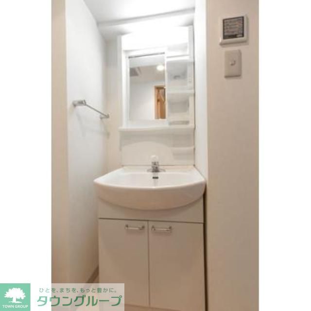 洗面設備　※写真は同タイプ住戸です。
