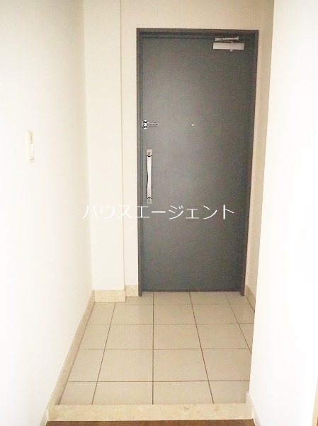 玄関　玄関です。※参考画像