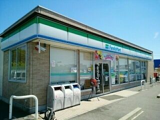 コンビニ　ファミリーマート祖父江曲店（コンビニ）まで700m