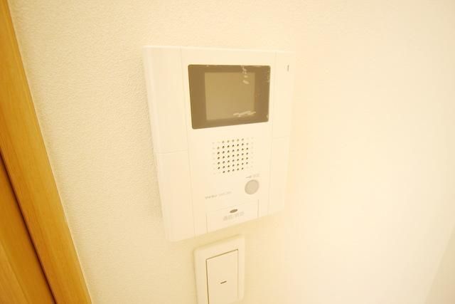 セキュリティ　安心の電子錠とモニターホン