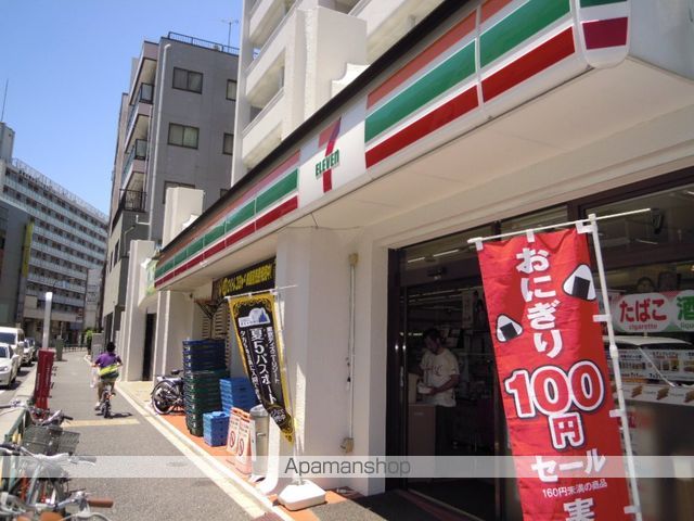 コンビニ　セブンイレブン（コンビニ）まで443m