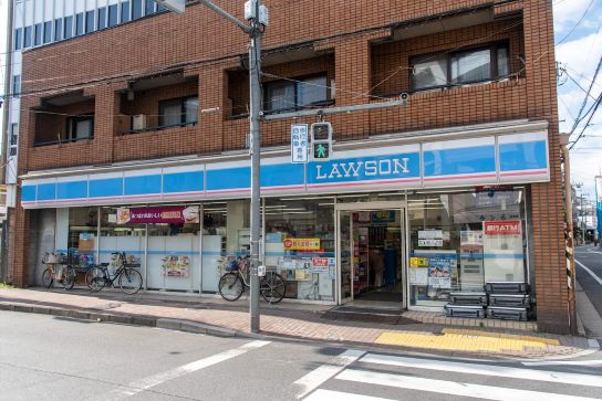 コンビニ　ローソン前野町店（コンビニ）まで191m