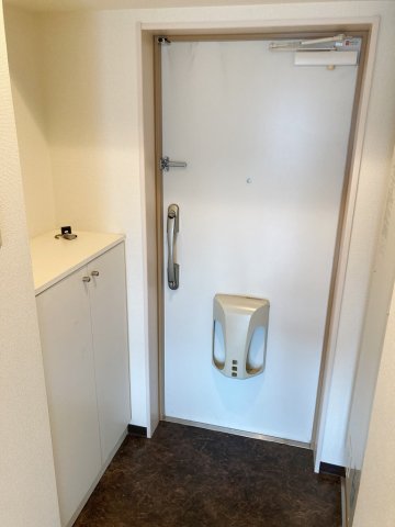 玄関　★ ★ 口コミ２００件以上　評価４.９のお店 ★ ★