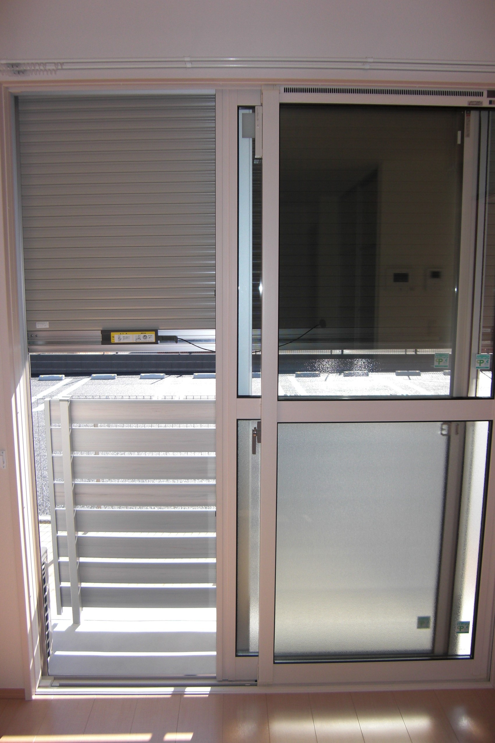 その他設備　1階のお部屋でもシャッター付きで安心です！
