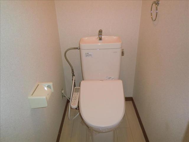 トイレ　シャワー洗浄トイレ