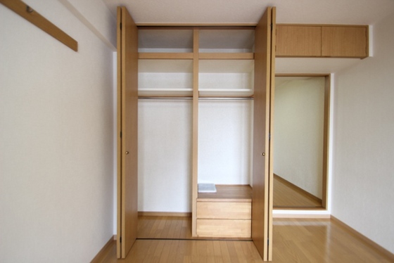 収納　※別部屋の写真です