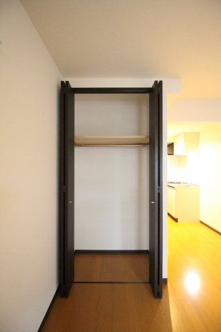 収納　（別タイプ参考写真）パーシモン千石　文京区千石1