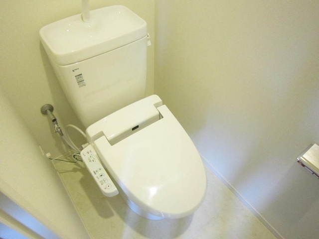 トイレ　写真は同タイプ住居です。