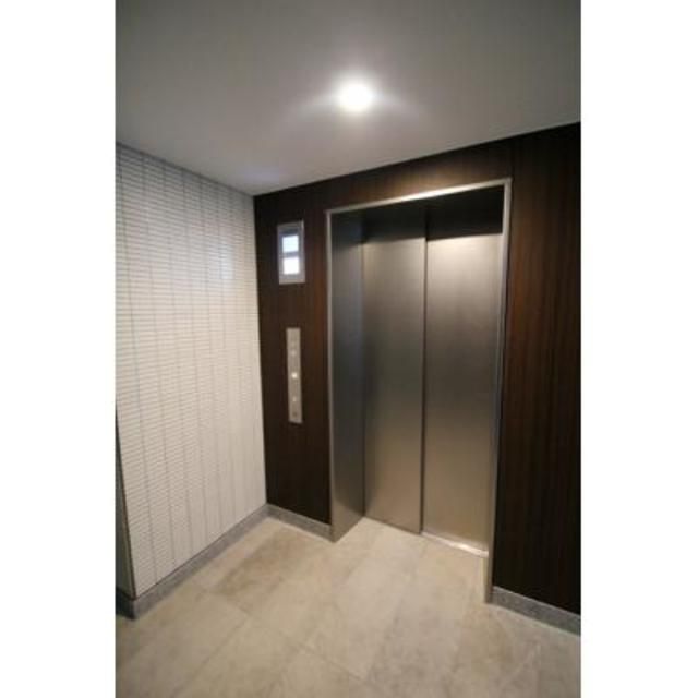 ロビー　建物の内部です