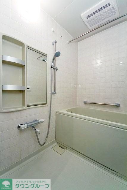 バス・シャワールーム　※写真は同タイプ住戸です。