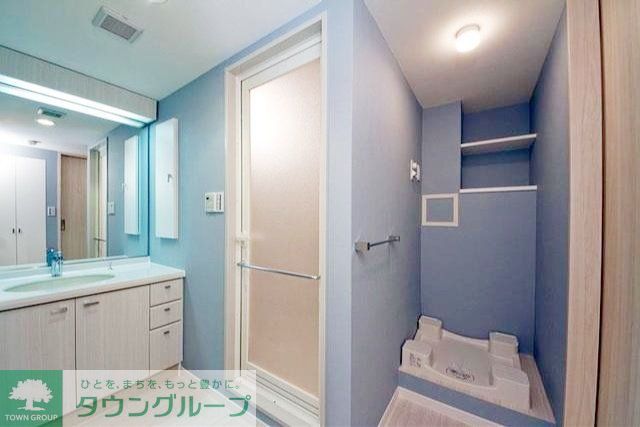 洗面設備　※写真は同タイプ住戸です。