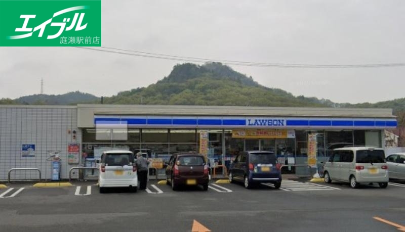コンビニ　ローソン岡山万成西町店（コンビニ）まで1069m