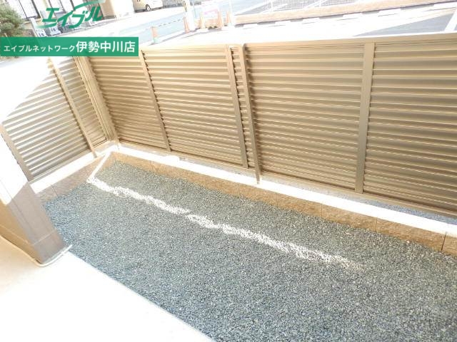 庭　同タイプの画像です
