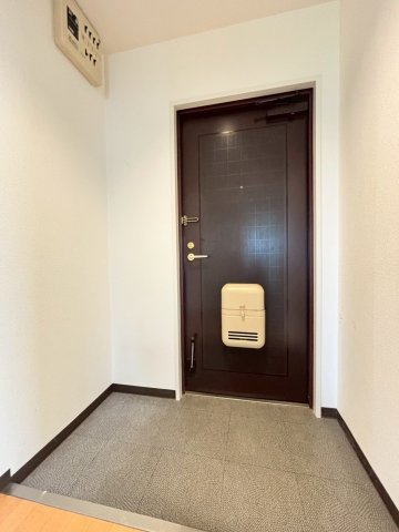 玄関　別号室の写真です。ご参考までに