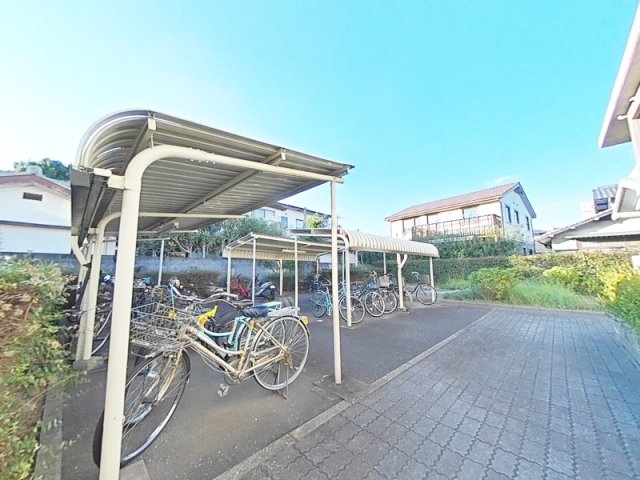 その他共有部分　駐輪スペースもあります☆