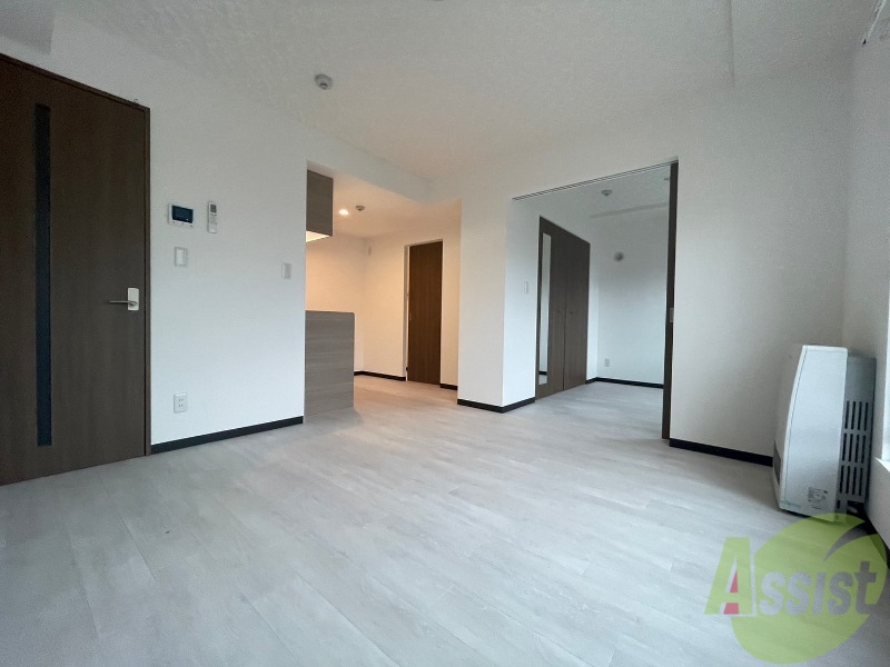 居室・リビング　広くてキレイなお部屋が広がっていて、充実した生活が送れそう。