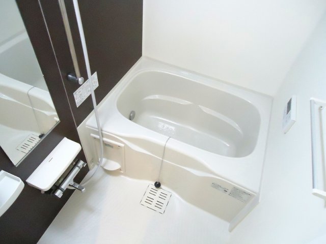 バス・シャワールーム　きれいなお風呂です
