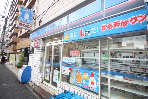 コンビニ　ローソン　千駄木店（コンビニ）まで112m
