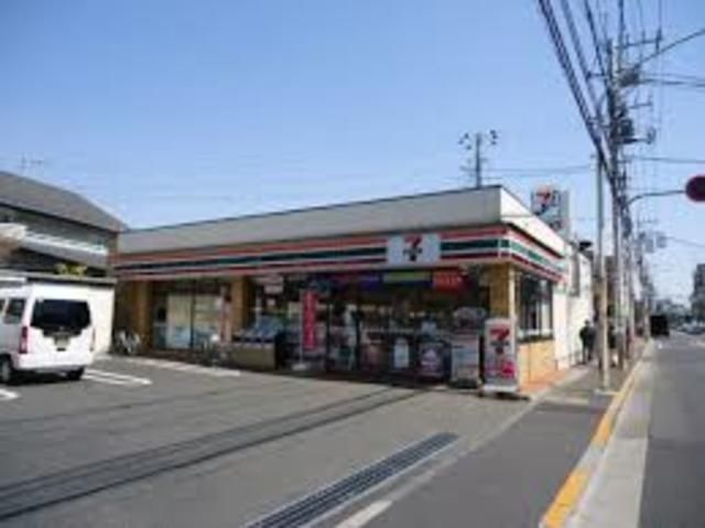 コンビニ　セブンイレブン西荻北口駅前店（コンビニ）まで424m