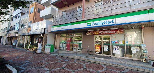 コンビニ　ファミリーマート亀戸駅南店（コンビニ）まで135m
