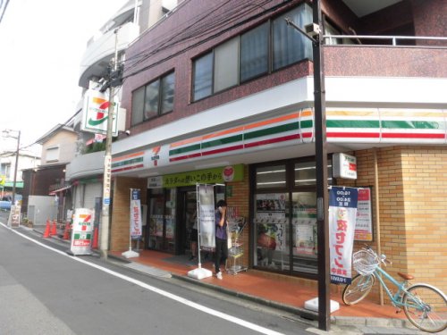 コンビニ　セブン‐イレブン 下井草店（コンビニ）まで423m