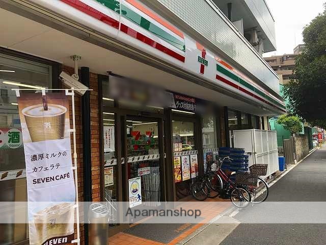 コンビニ　セブンイレブン（コンビニ）まで747m