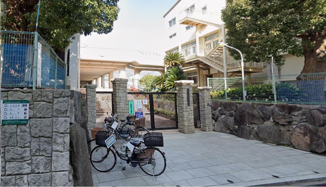 中学校　本山南中学校（中学校）まで1102m