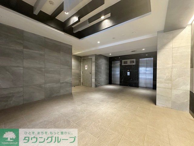エントランス　エントランス