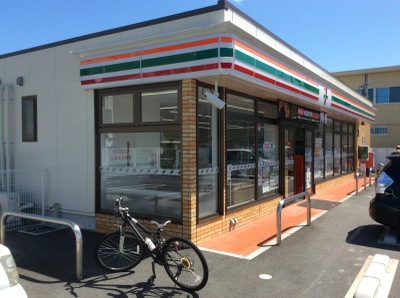 コンビニ　セブンイレブン草津追分町店（コンビニ）まで310m
