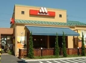 飲食店　モスバーガー下館店（飲食店）まで778m