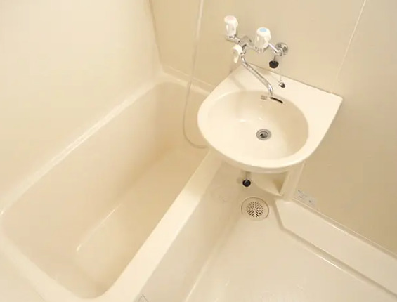 バス・シャワールーム　別部屋の画像を使用しております。