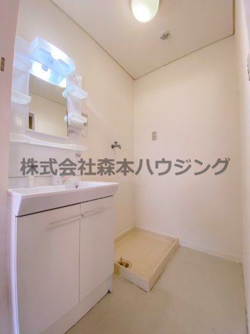 洗面設備　広い洗面スペース