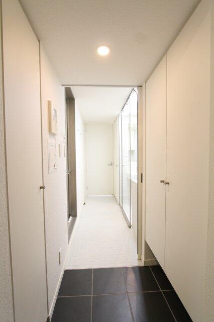 玄関　※参考写真