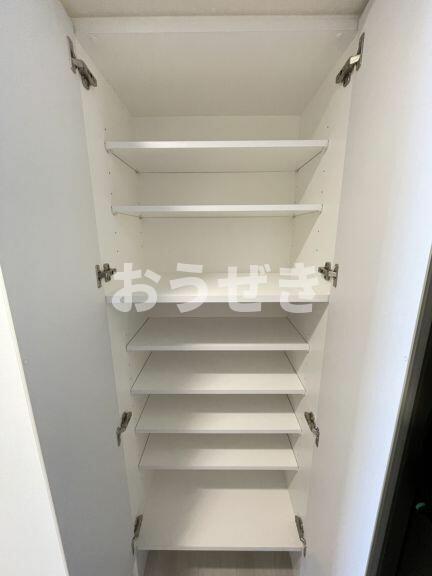 収納　同物件別部屋写真