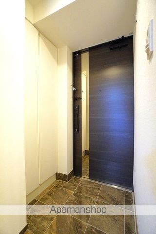 都営浅草線 宝町駅 徒歩3分 12階建 築3年の玄関写真