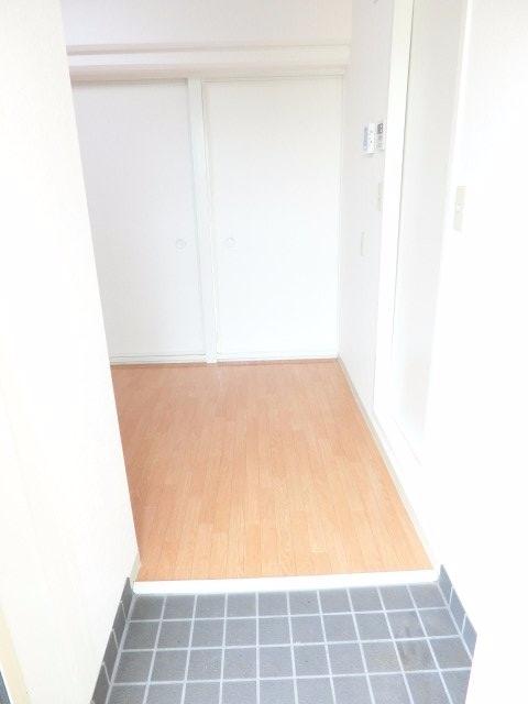 玄関　※前回募集時の写真です（現況優先）