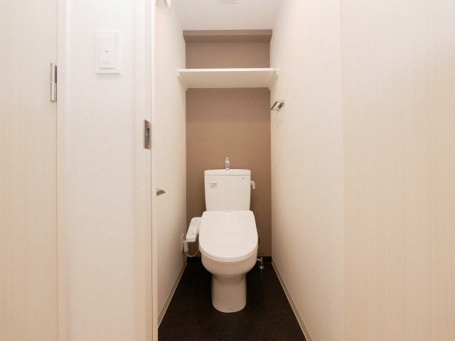 地下鉄中央線 九条駅 徒歩8分 15階建 築7年のトイレ写真