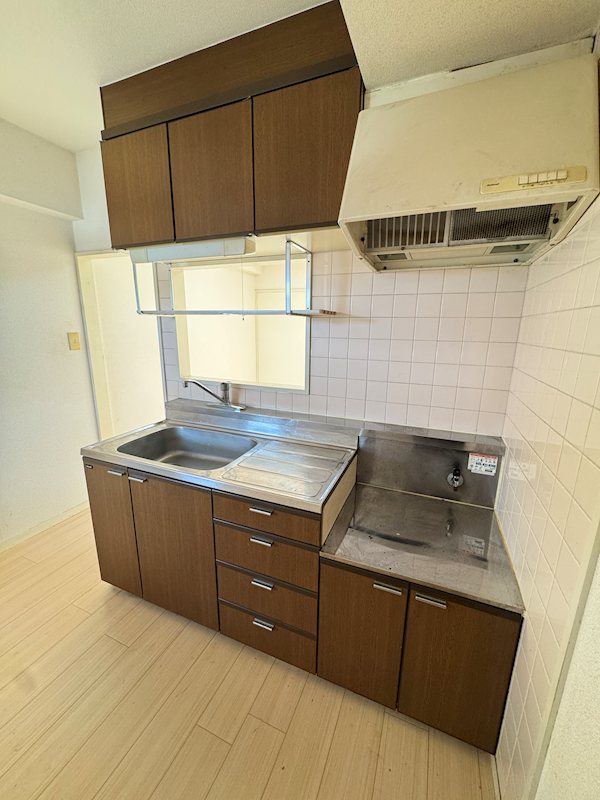 内田ビルのキッチン写真