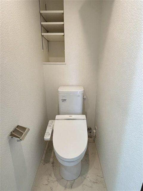 ＪＲ京浜東北線 大森駅 徒歩4分 15階建 築11年のトイレ写真