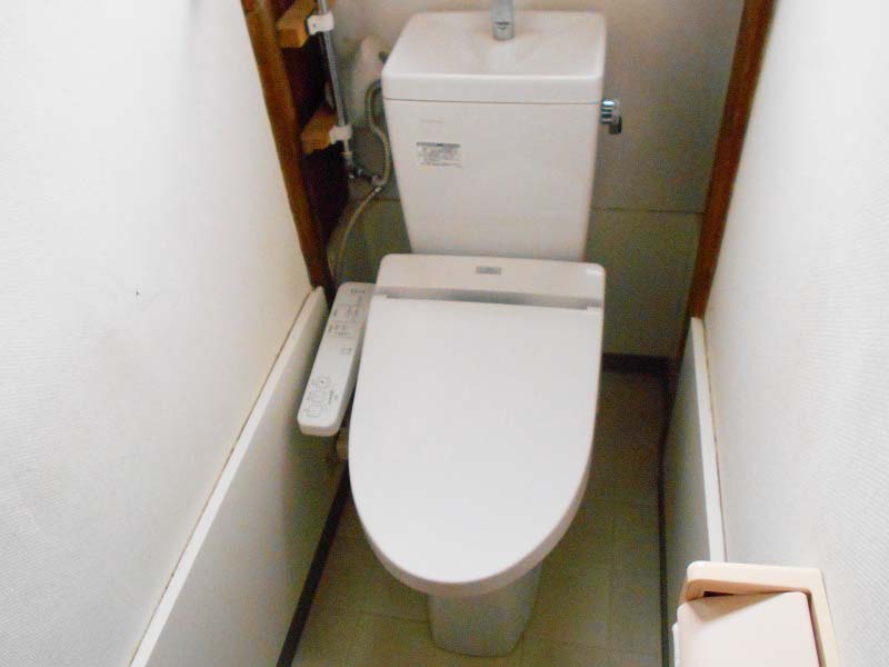 小林アパートのトイレ写真