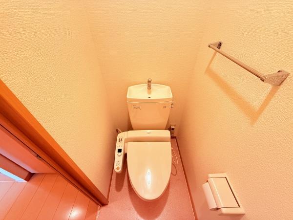 セジュール オオニシ 野洲市栄のトイレ写真