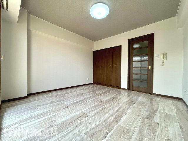 ＪＲ高徳線 佐古駅 徒歩25分 5階建 築29年の居間写真