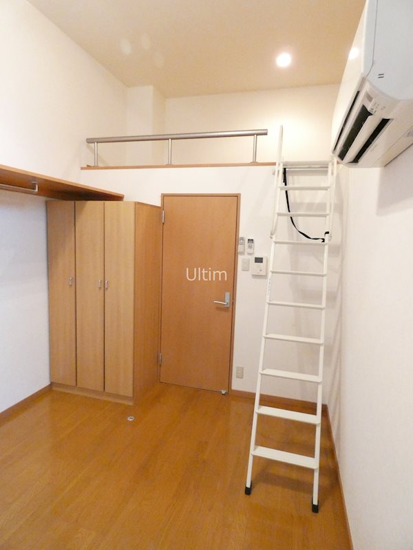 居室・リビング　別室の画像です、ご参考までに